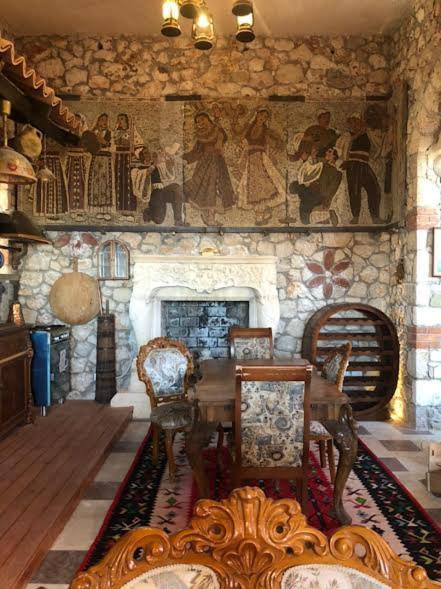 Solomon&Sons Hotel Dhërmi Kültér fotó