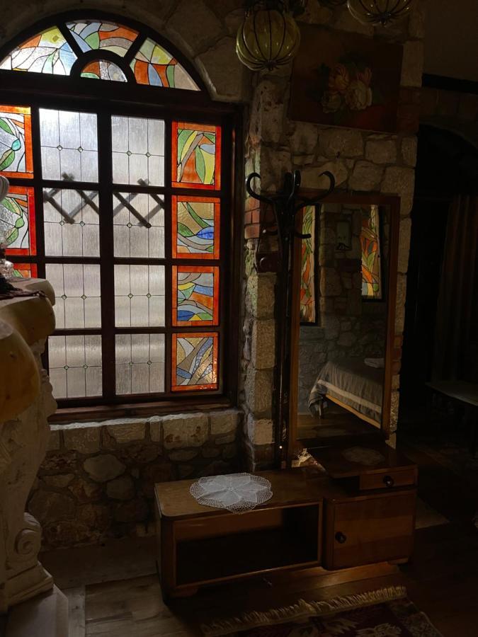 Solomon&Sons Hotel Dhërmi Kültér fotó
